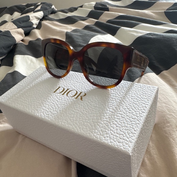 Wildior BU Sunglasses - Picture 1 of 5